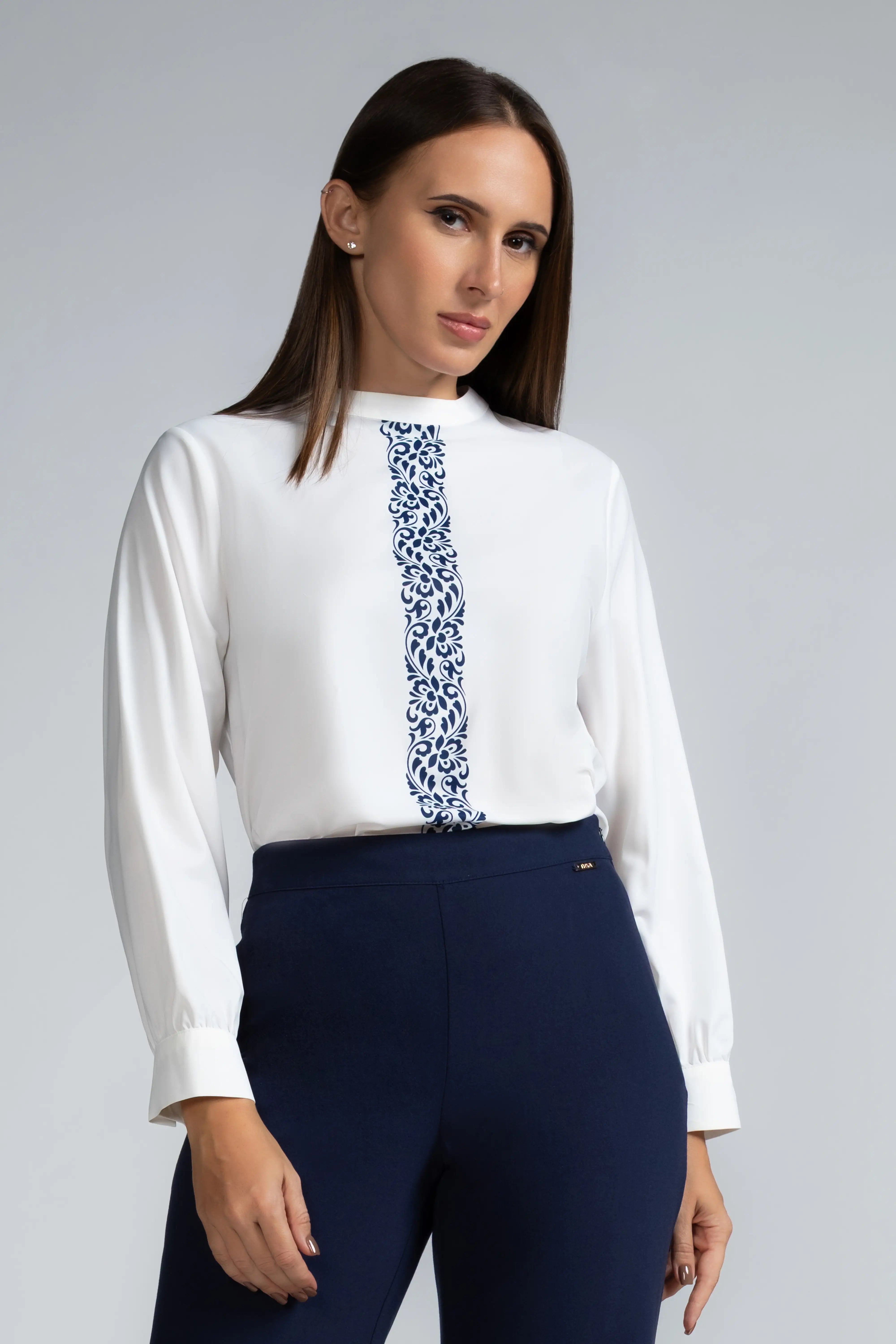 CENTER PLACEMENT PRINT L/S TOP - 1704