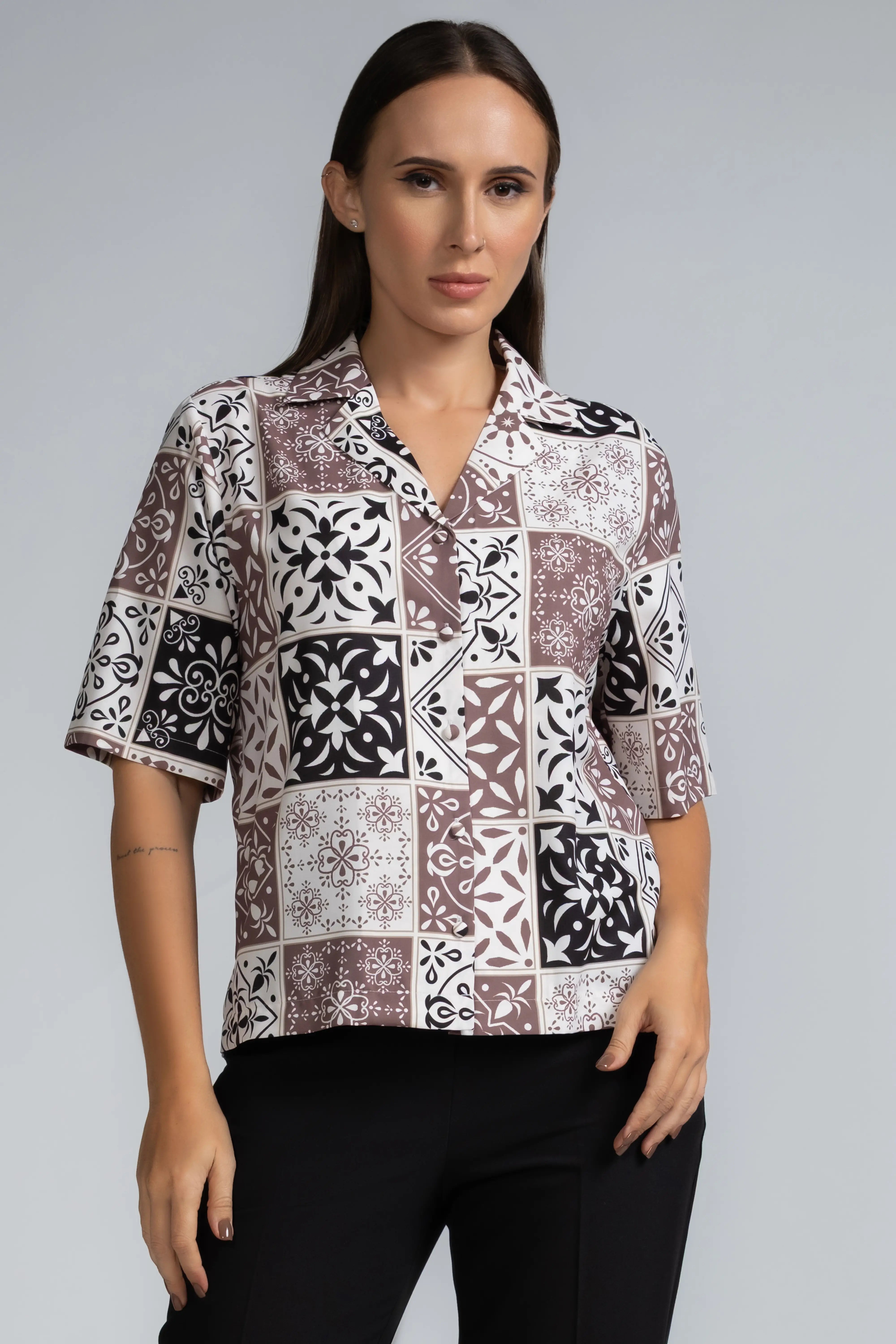 LAPEL COLLAR S/S PRINTED TOP - 1736