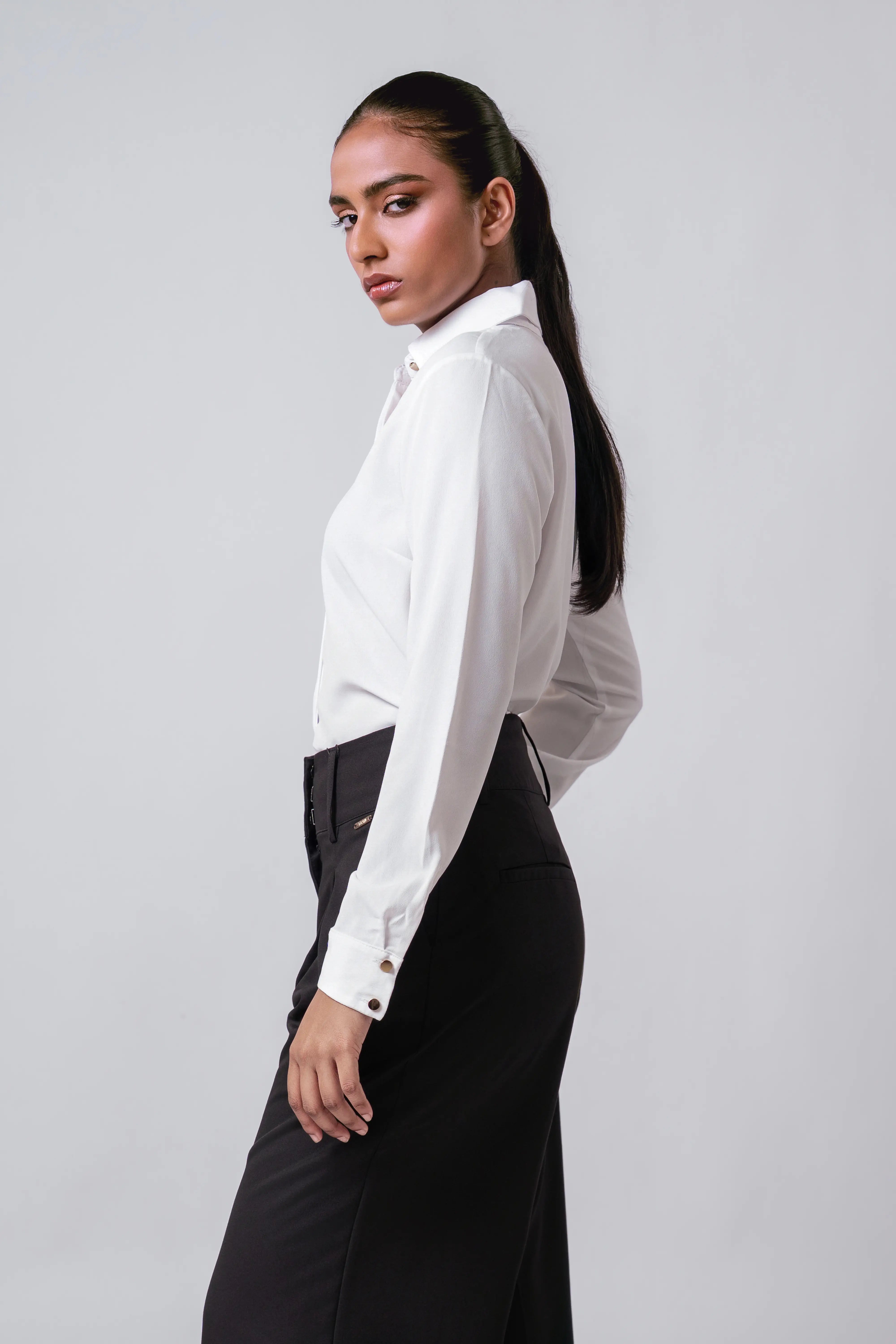 HIDDEN PLACKET COLLARED LONG-SLEEVE TOP - 1702