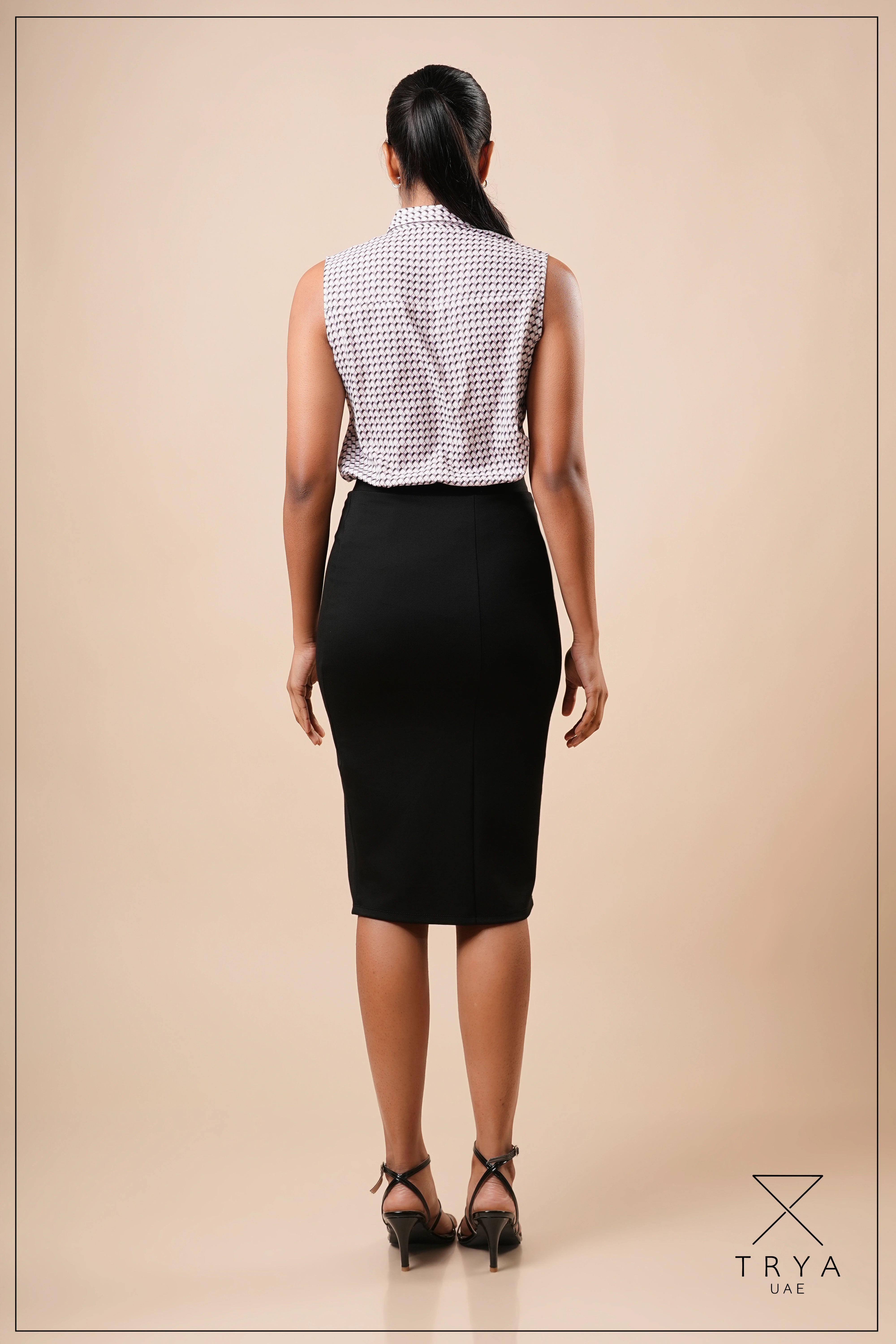 SLEEVELESS SHIRT - 1780